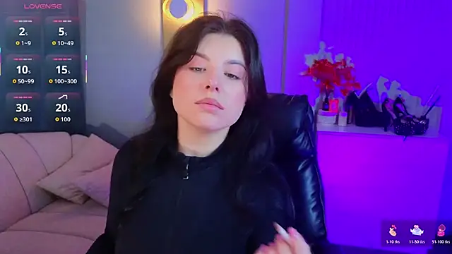 Jenna Adams  online show from 11.07.25