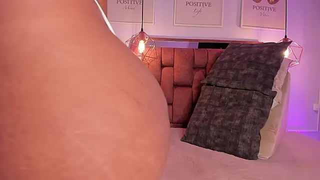 kristakinnky online show from 03.27.26