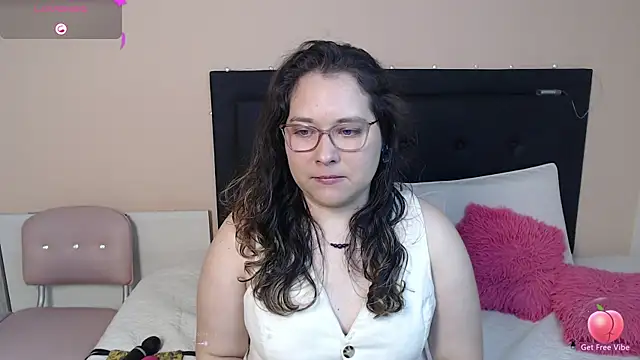 Snapshot of May_Carlier chatting on 03.16.25 May Carlier online show from 03.16.25