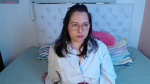 Snapshot of May_Carlier chatting on 11.25.25 May Carlier online show from 11.25.25