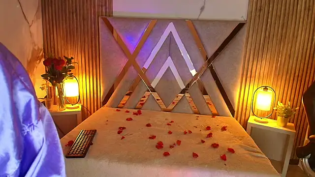 Emily Trujillo online show from 04.15.26