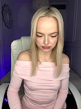 horny blondiee online show from 01.08.26