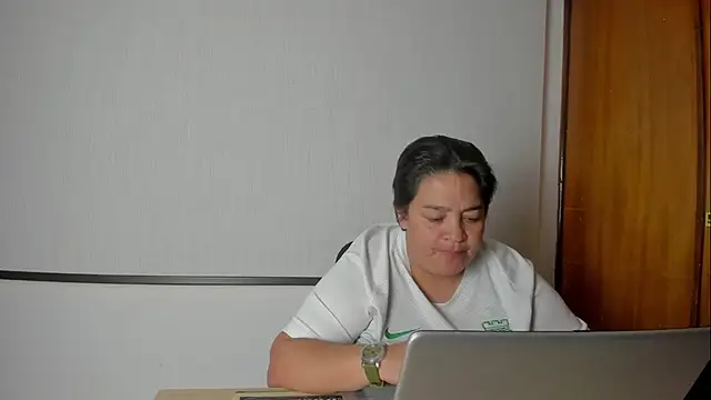 Snapshot of MELODYFANTASY chatting on 12.05.24 MELODYFANTASY online show from 12.05.24