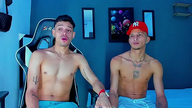 Snapshot of Friendsofeverything_ chatting on 03.05.25 Friendsofeverything  online show from 03.05.25