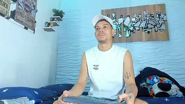 Snapshot of Friendsofeverything_ chatting on 10.05.25 Friendsofeverything  online show from 10.05.25