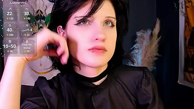 Snapshot of dark_vamp_ chatting on 01.15.25 dark vamp  online show from 01.15.25