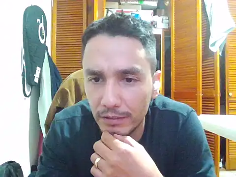 Snapshot of Ginessy chatting on 02.16.26 Ginessy online show from 02.16.26