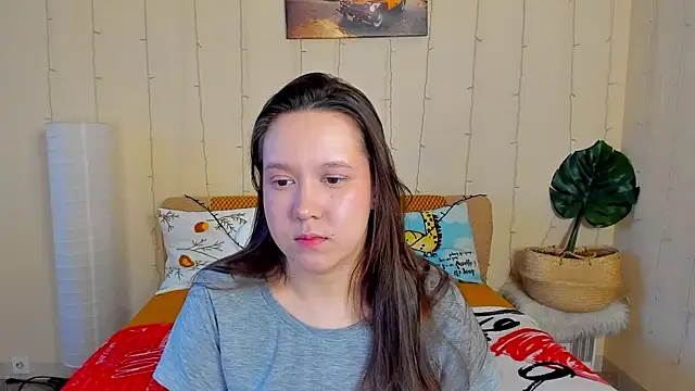 Mira Karter online show from 04.30.26