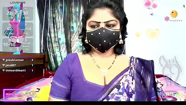 Snapshot of honey-sexy chatting on 05.19.26 honey-sexy online show from 05.19.26