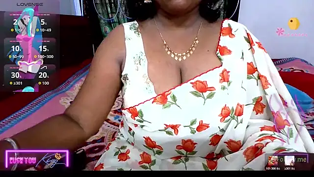 Snapshot of honey-sexy chatting on 05.21.26 honey-sexy online show from 05.21.26