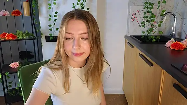 Snapshot of BreckAngwin chatting on 03.02.25 BreckAngwin online show from 03.02.25