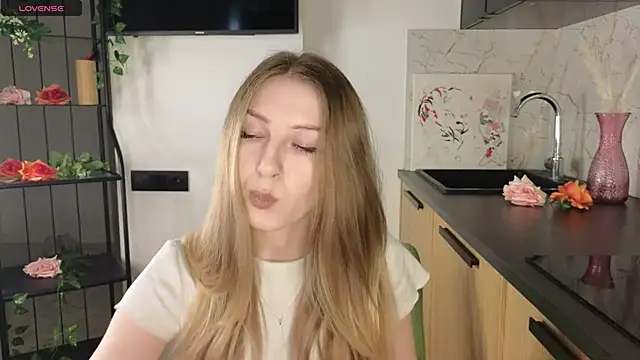 Snapshot of BreckAngwin chatting on 03.12.25 BreckAngwin online show from 03.12.25