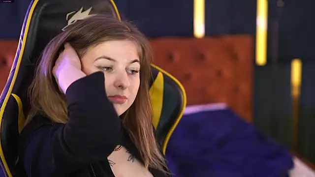 Snapshot of Inessa_Song chatting on 03.07.25 Inessa Song online show from 03.07.25