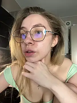 Kitty Katrine online show from 05.15.26