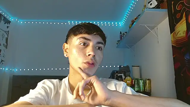 Snapshot of Im_juanda chatting on 12.02.24 Im juanda online show from 12.02.24