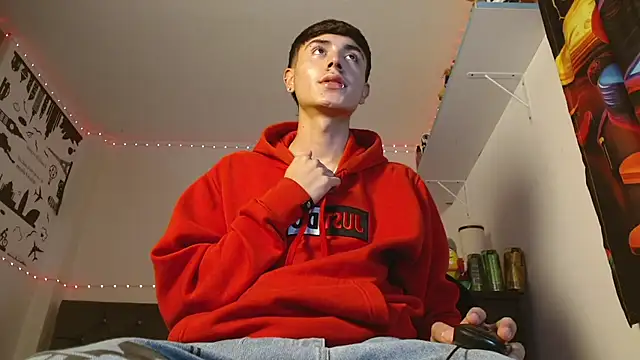 Snapshot of Im_juanda chatting on 12.03.24 Im juanda online show from 12.03.24