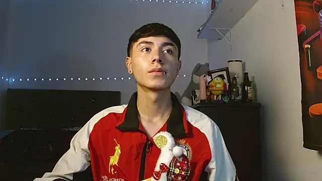 Snapshot of Im_juanda chatting on 12.13.24 Im juanda online show from 12.13.24