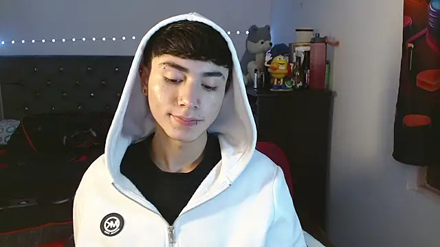 Snapshot of Im_juanda chatting on 12.16.24 Im juanda online show from 12.16.24