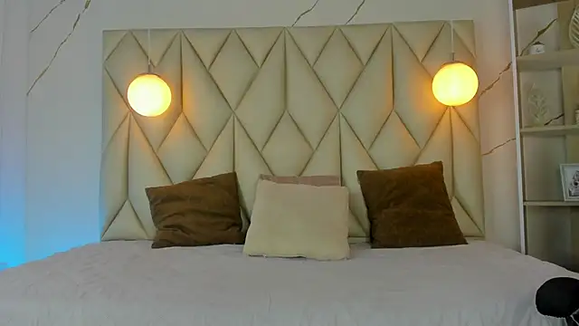 angelswets online show from 11.20.25