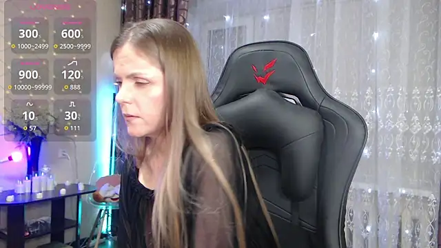 Snapshot of JessieOMays chatting on 02.06.26 JessieOMays online show from 02.06.26