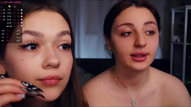 Snapshot of EditaDobson chatting on 01.10.25 EditaDobson online show from 01.10.25