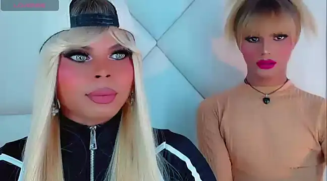 Snapshot of AdanKinng chatting on 01.21.25 AdanKinng online show from 01.21.25