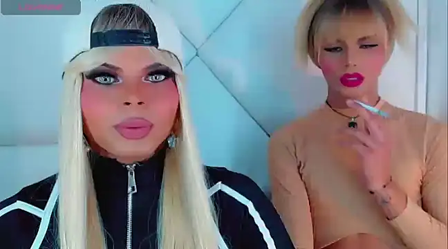 Snapshot of AdanKinng chatting on 01.21.25 AdanKinng online show from 01.21.25