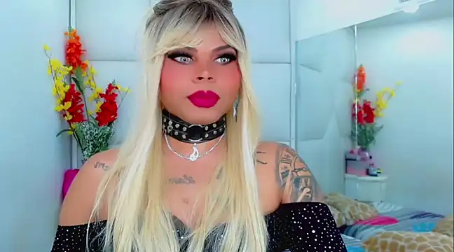 Snapshot of AdanKinng chatting on 02.25.25 AdanKinng online show from 02.25.25