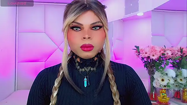 Snapshot of AdanKinng chatting on 09.27.25 AdanKinng online show from 09.27.25