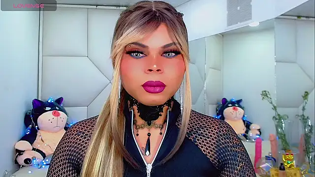 Snapshot of AdanKinng chatting on 11.11.25 AdanKinng online show from 11.11.25