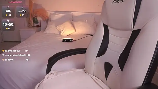 Ooops Boobss online show from 04.04.26