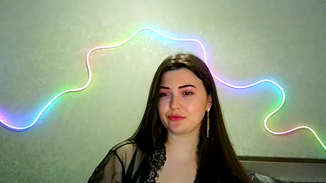 Snapshot of SeductiveTati chatting on 04.21.26 SeductiveTati online show from 04.21.26