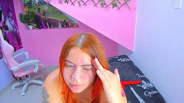 Snapshot of marcellaa303av chatting on 02.17.25 marcellaa303av online show from 02.17.25