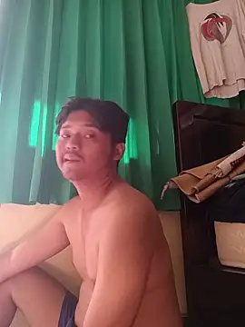 Snapshot of Rudy_smalldick chatting on 11.01.25 Rudy smalldick online show from 11.01.25