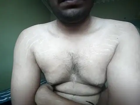 Snapshot of Bangaloreboy021 chatting on 03.07.25 Bangaloreboy021 online show from 03.07.25