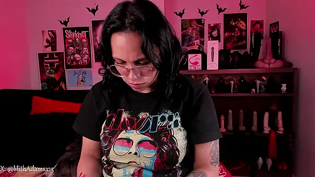 Snapshot of lilith-deveraux chatting on 03.09.26 lilith-deveraux online show from 03.09.26