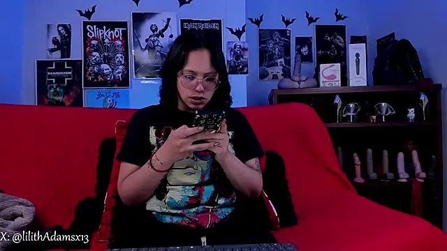 Snapshot of lilith-deveraux chatting on 03.12.26 lilith-deveraux online show from 03.12.26