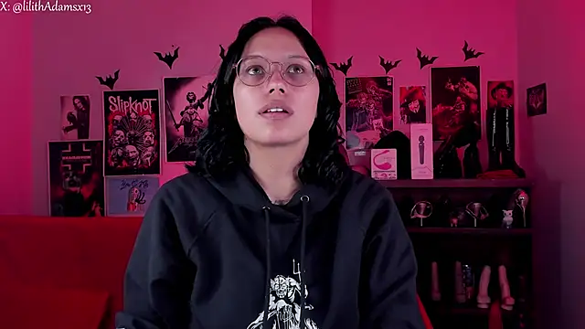 Snapshot of lilith-deveraux chatting on 03.20.26 lilith-deveraux online show from 03.20.26