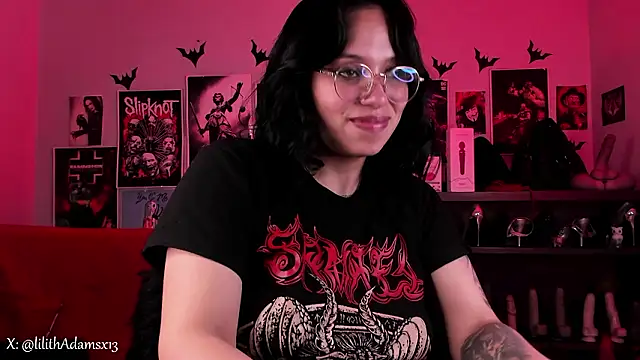 Snapshot of lilith-deveraux chatting on 03.21.26 lilith-deveraux online show from 03.21.26