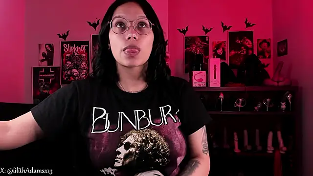 Snapshot of lilith-deveraux chatting on 03.24.26 lilith-deveraux online show from 03.24.26