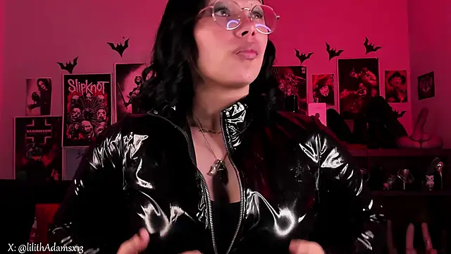 Snapshot of lilith-deveraux chatting on 03.24.26 lilith-deveraux online show from 03.24.26