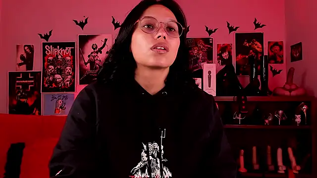 Snapshot of lilith-deveraux chatting on 03.30.26 lilith-deveraux online show from 03.30.26