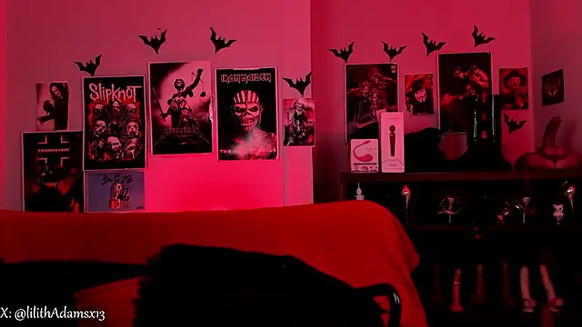 Snapshot of lilith-deveraux chatting on 04.06.26 lilith-deveraux online show from 04.06.26