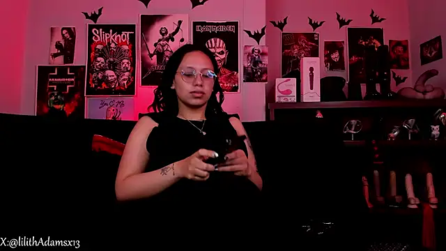 lilith-deveraux online show from 04.22.26