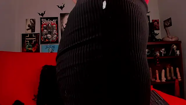 lilith-deveraux online show from 05.13.26