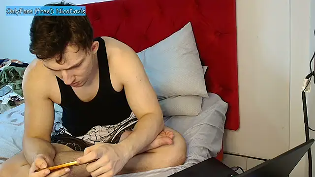 Snapshot of NicoDavisHere chatting on 06.24.26 NicoDavisHere online show from 06.24.26