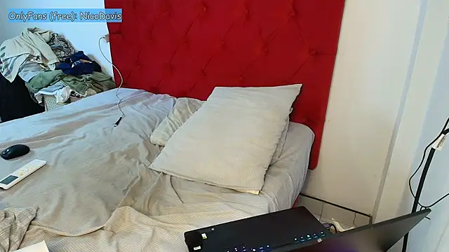 Snapshot of NicoDavisHere chatting on 07.23.26 NicoDavisHere online show from 07.23.26