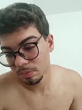 Snapshot of Edwardsky000 chatting on 10.15.25 Edwardsky000 online show from 10.15.25