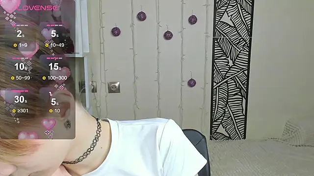Snapshot of Angel_Jules chatting on 12.28.24 Angel Jules online show from 12.28.24