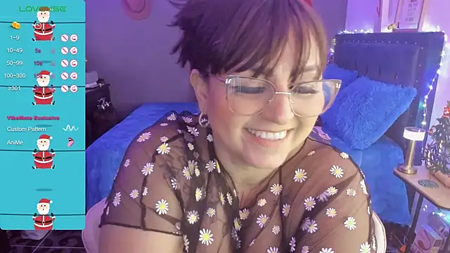 Snapshot of Ivonnee__ chatting on 12.13.24 Ivonnee   online show from 12.13.24